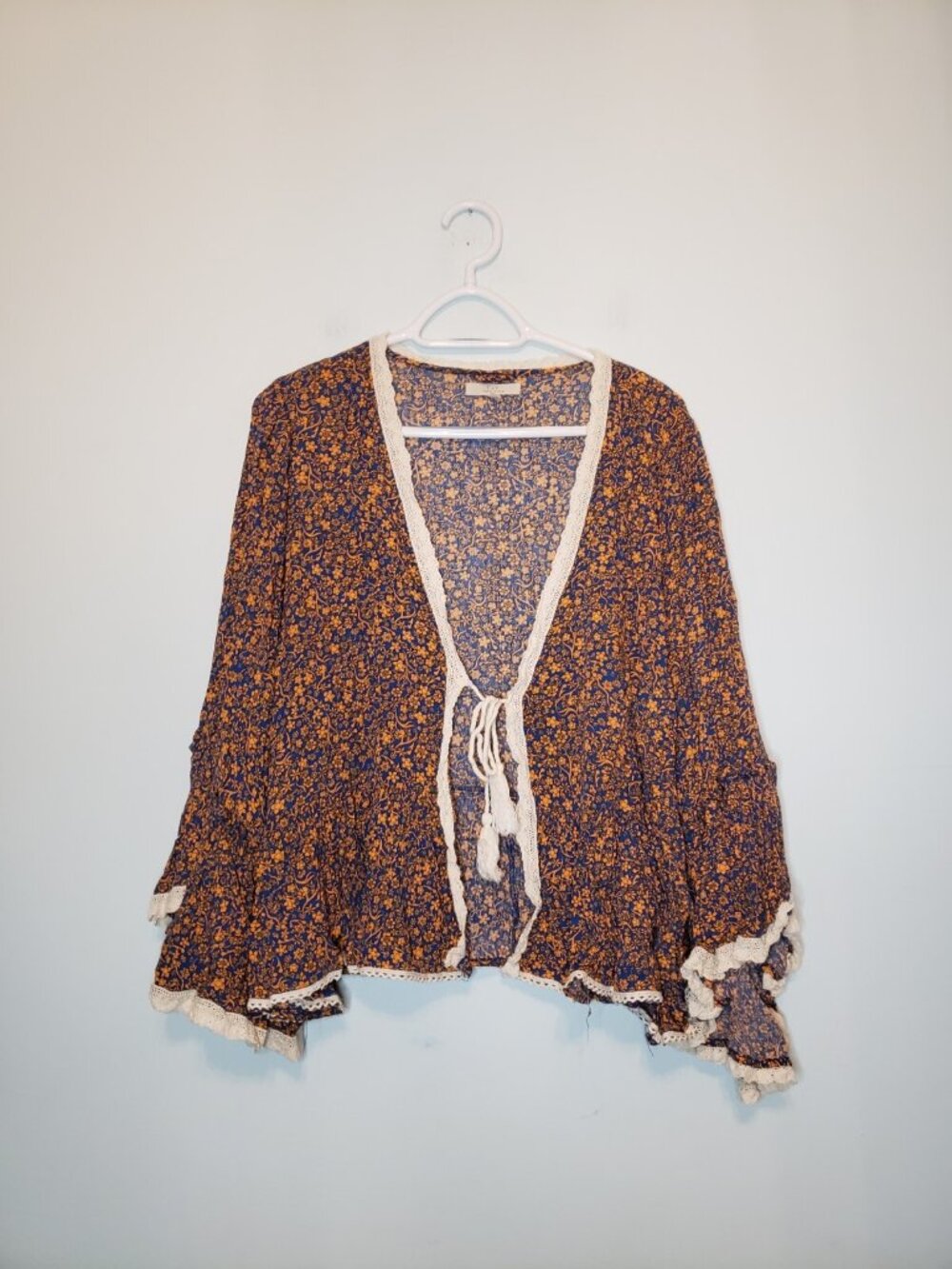 Chelsea & Violet Women M Blouse Open Tassel Tie Front Floral Boho Bell Ruffle